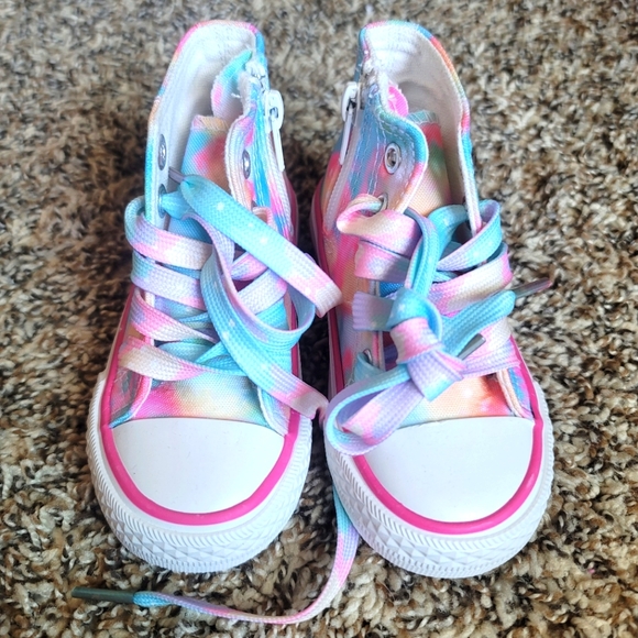Cute pastel toddler high tops - Picture 1 of 6